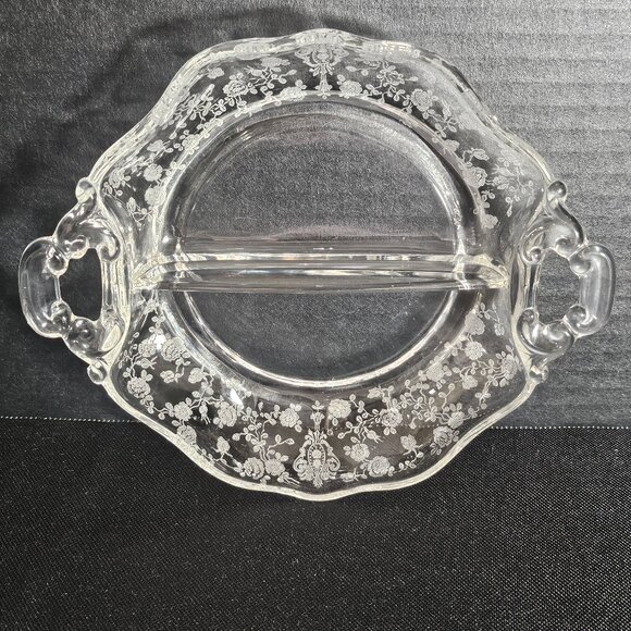 Elegant Cambridge "Rose Point" Etched Floral Divided 2 Part Dish Circa 1934-1958 - Picture 6 of 9